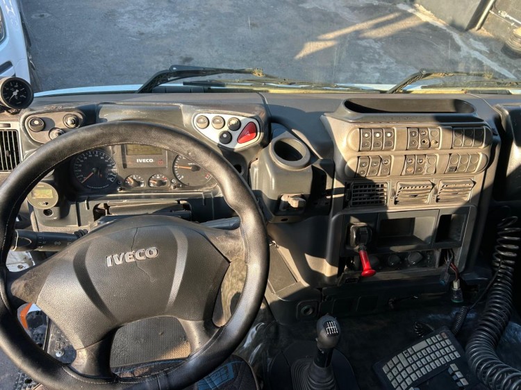 Iveco Stralis 410 NR 6x2 2011 