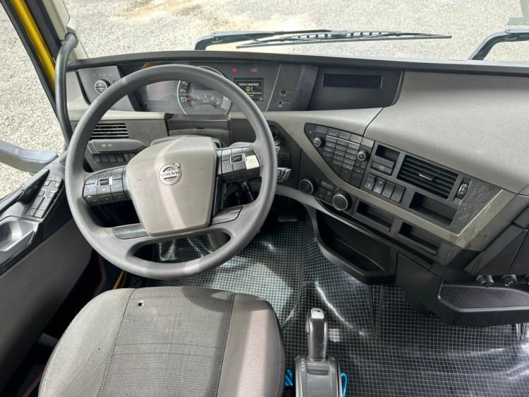 Volvo FH460 Globetrotter 6x2 2018
