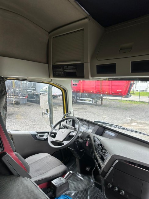 Volvo FH460 Globetrotter 6x2 2018