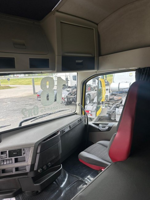 Volvo FH460 Globetrotter 6x2 2018