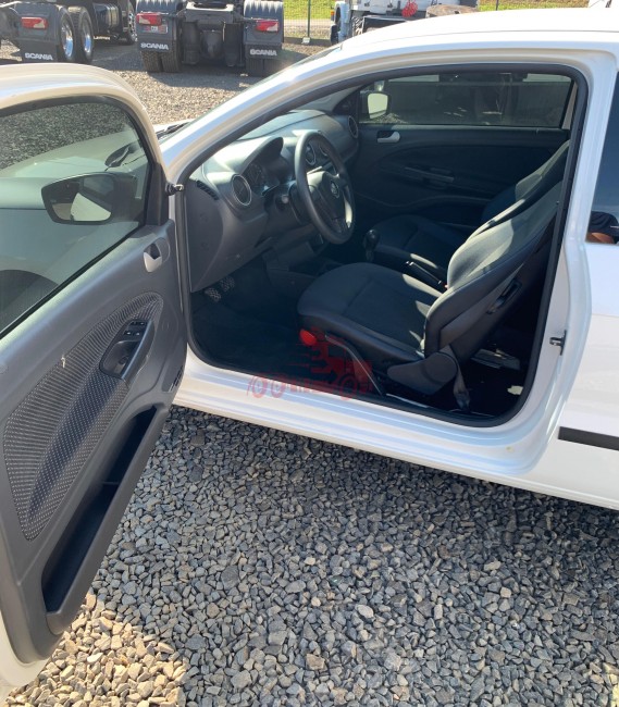 VW Gol City Trend 1.6 MI 2015