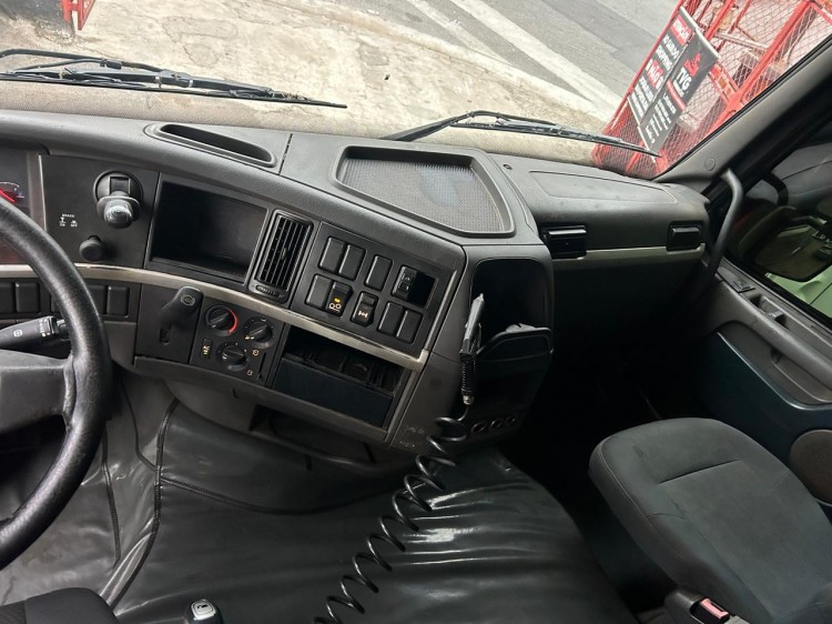 Volvo FH460 6x2 Globetrotter 2013 Ishift 