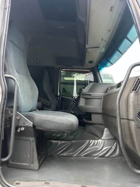 Volvo FH460 6x2 Globetrotter 2013 Ishift 