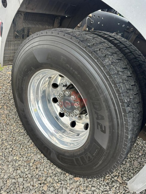 MB Axor 1933 4x2 2021