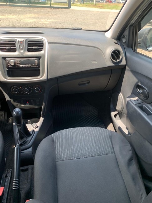 Renault Logan Authentique Flex 1.0 2020