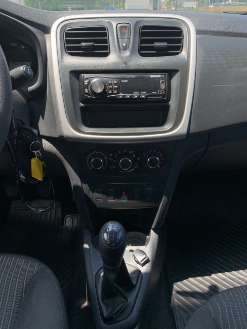 Renault Logan Authentique Flex 1.0 2020