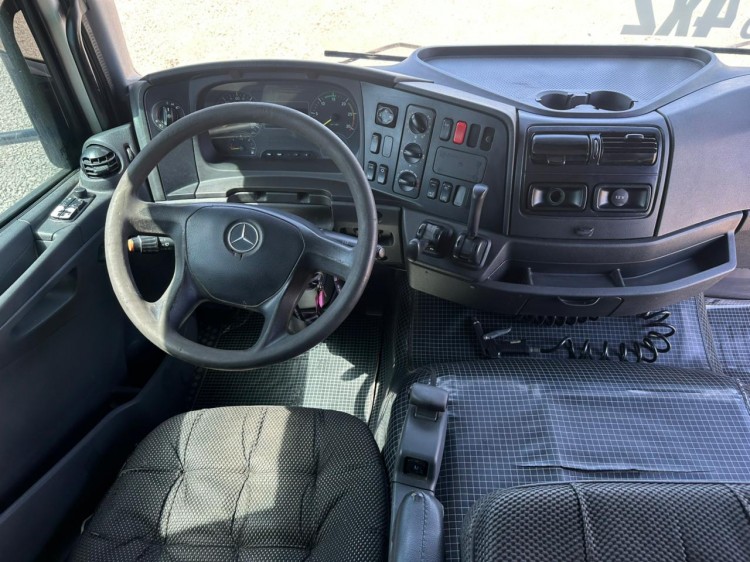 MB Axor 1933 4x2 2014
