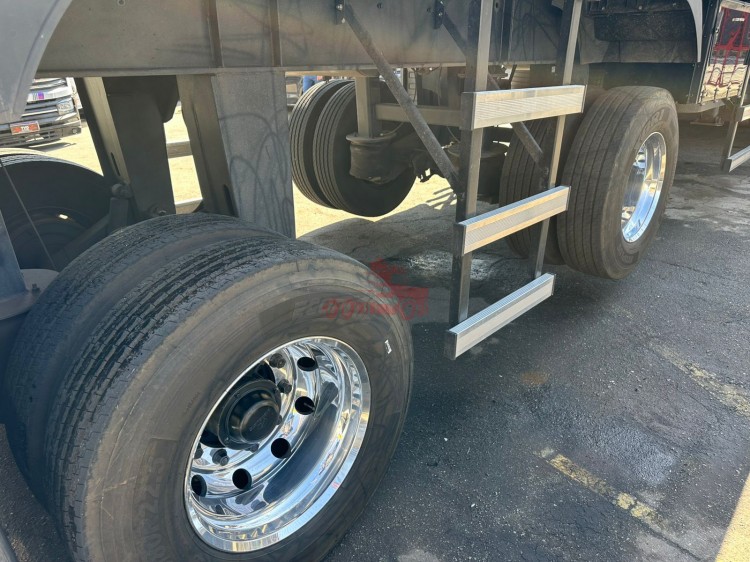 Scania R500 V8 6x2 Highline 2009 + Librelato 2 eixos 2024