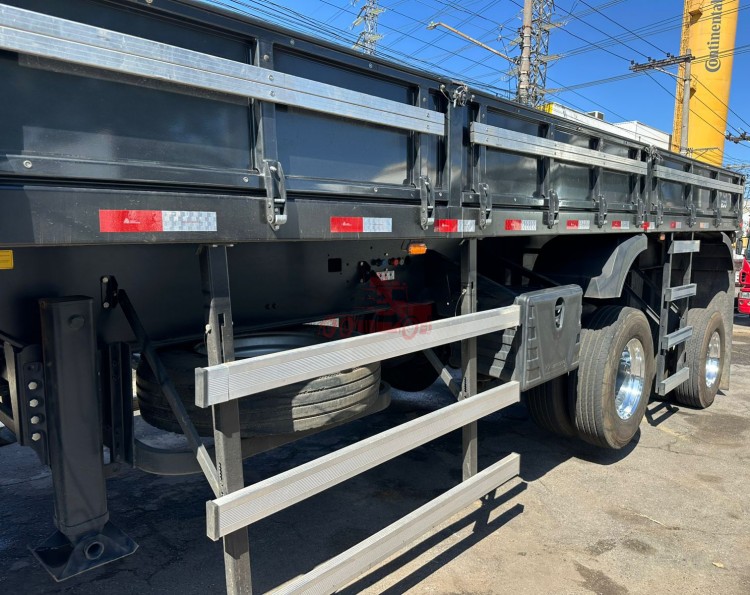 Scania R500 V8 6x2 Highline 2009 + Librelato 2 eixos 2024