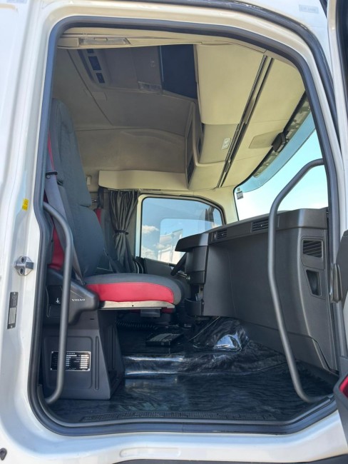 Volvo FH460 6x2 Globetrotter 2020