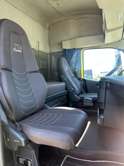 Volvo FH460 Globetrotter 6x2 2018