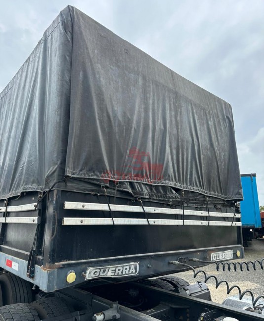 Carreta Guerra Graneleiro 2012