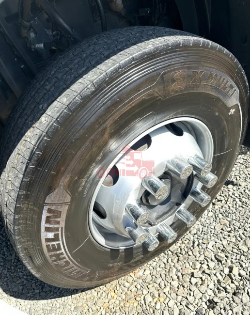 Volvo FH460 6x2 Globetrotter 2020 + Guerra 2012