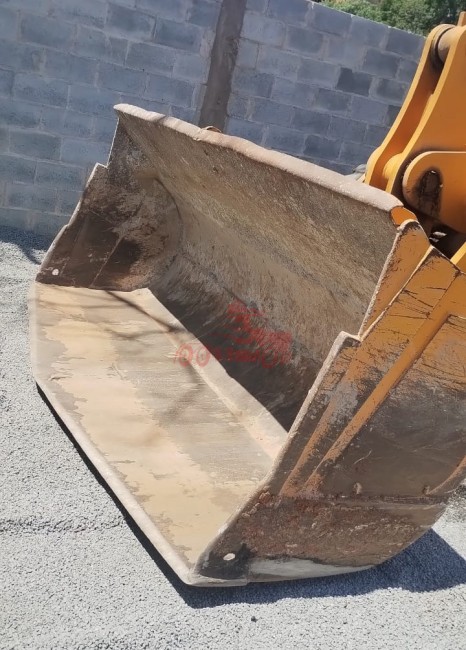 Pá Carregadeira SDLG LG968 2013