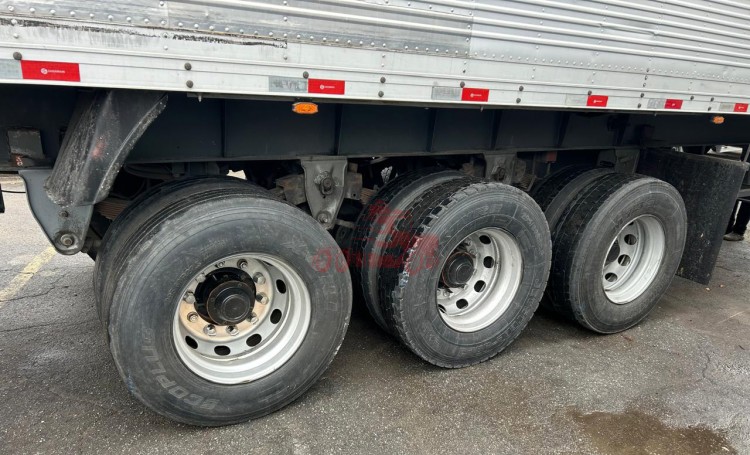 Carreta Baú Randon 2000 30 Paletes