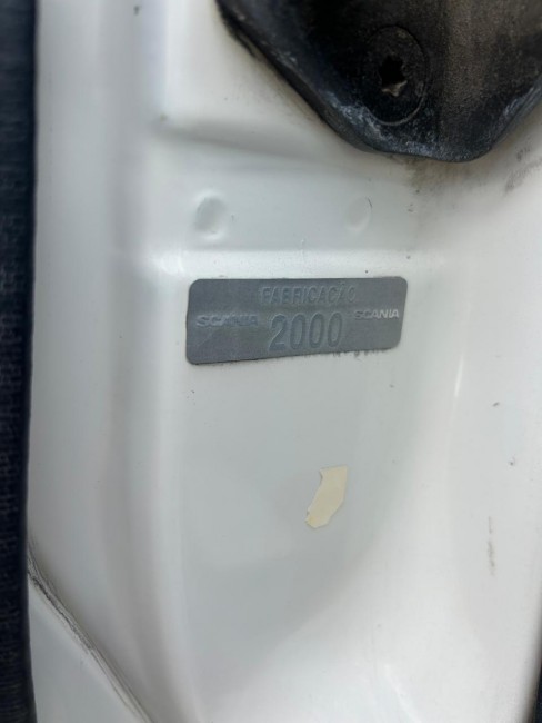 Scania P64 260 4x2 2000