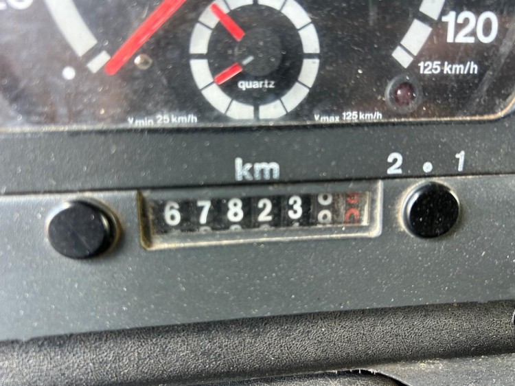 Scania P64 260 4x2 2000