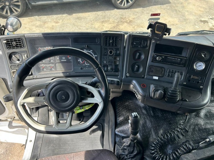 Scania P64 260 4x2 2000