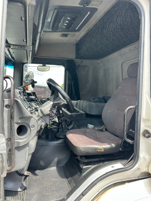 Scania P64 260 4x2 2000