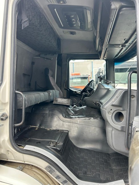 Scania P64 260 4x2 2000