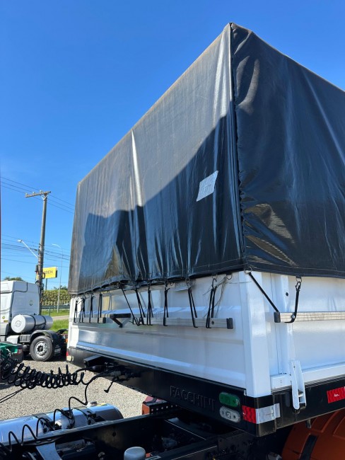 Carreta Graneleiro Facchini 4 Eixo 2023 