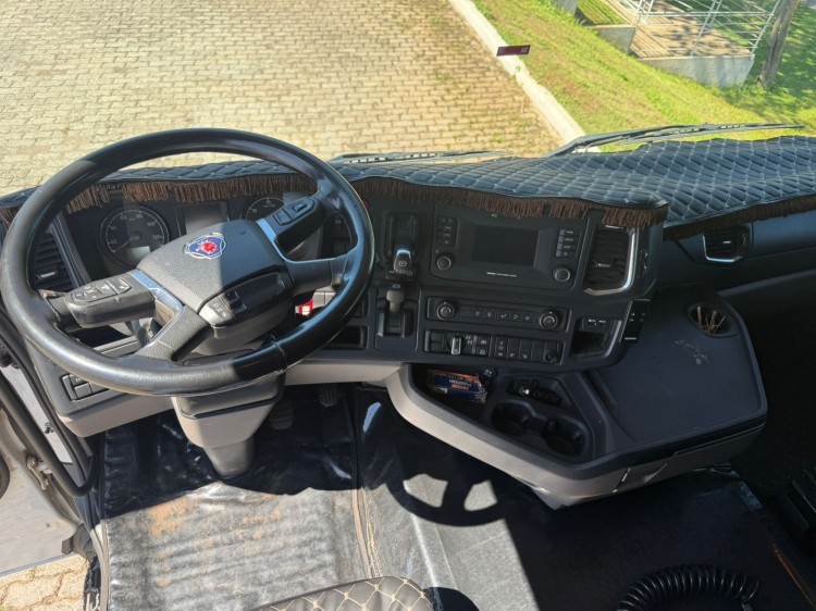 Scania R450 6x4 2022