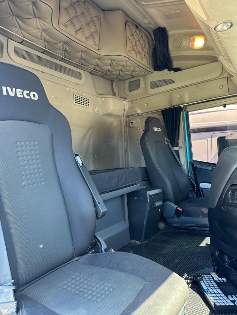 Iveco Hi-Way 440 6x2 2019