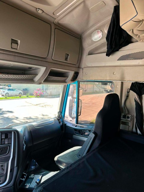 Iveco Hi-Way 440 6x2 2019