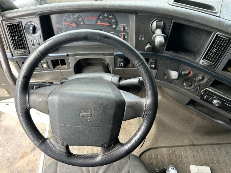 Volvo FH440 6x2 2010