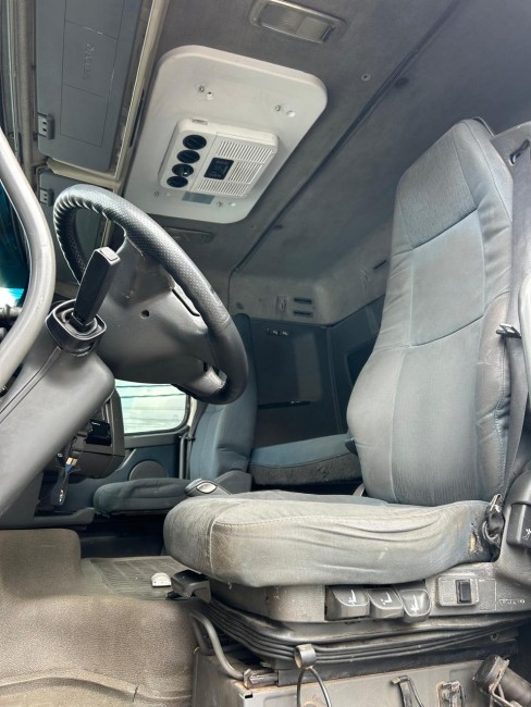 Volvo FH440 6x2 2010