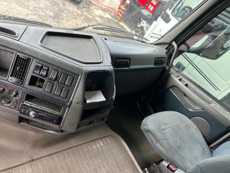 Volvo FH440 6x2 2010