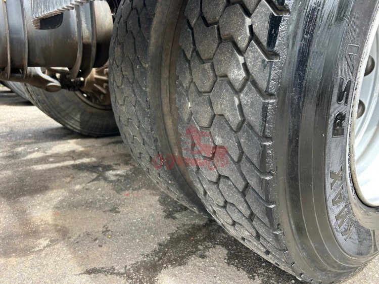 Volvo FH440 6x2 2010