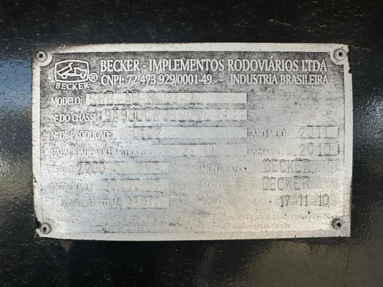 Caçamba Becker LS 2011 45m³
