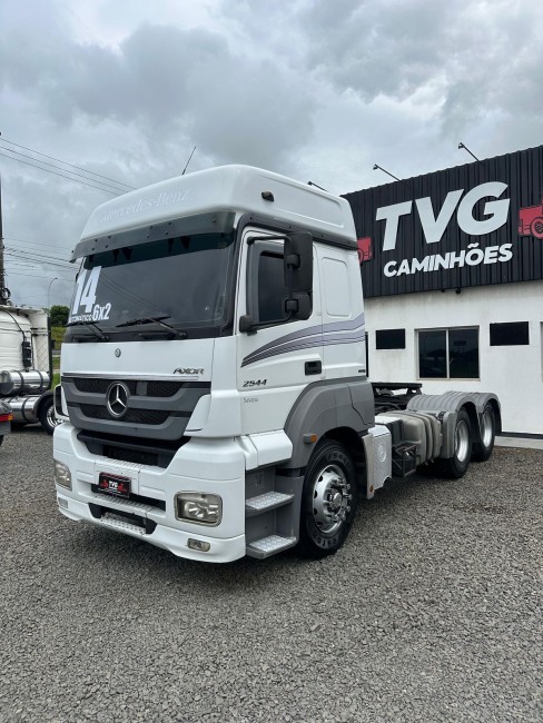 MB Axor 2544 6x2 2014