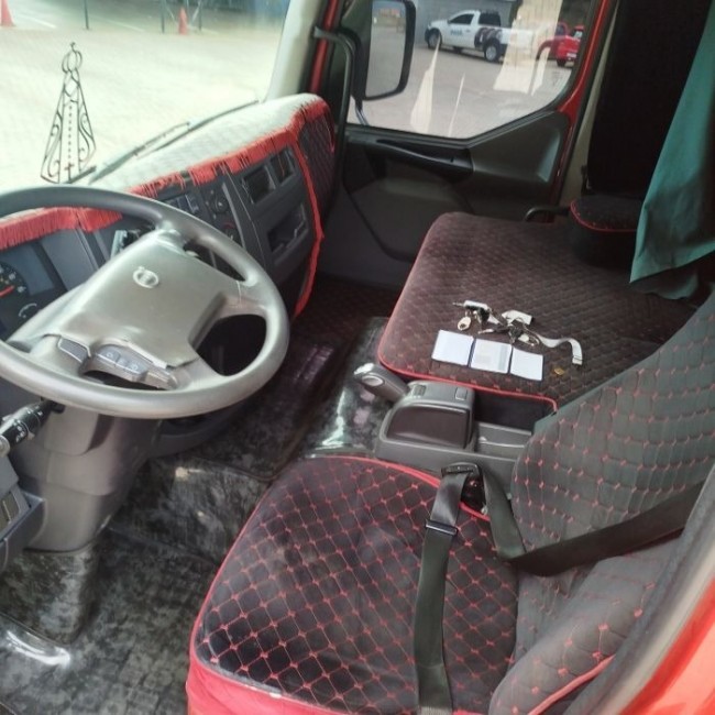 Volvo VM330 8x2 2022