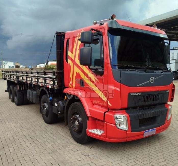Volvo VM330 8x2 2022