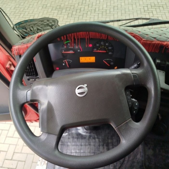Volvo VM330 8x2 2022