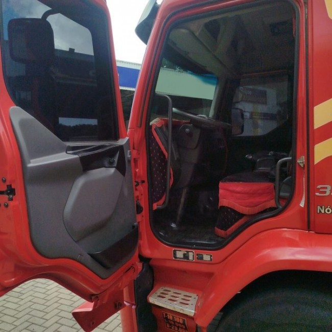 Volvo VM330 8x2 2022