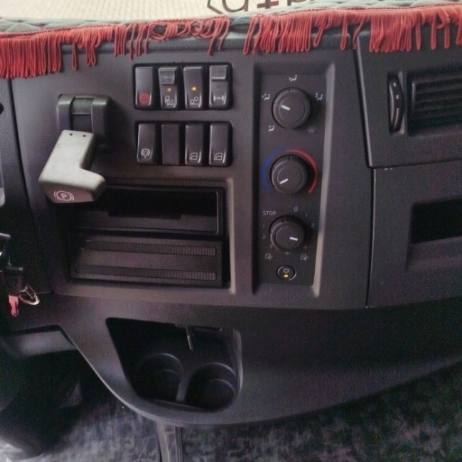 Volvo VM330 8x2 2022