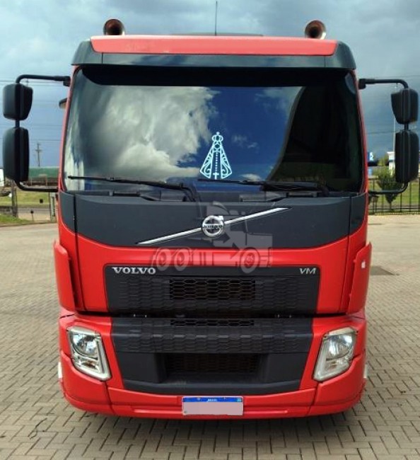 Volvo VM330 8x2 2022