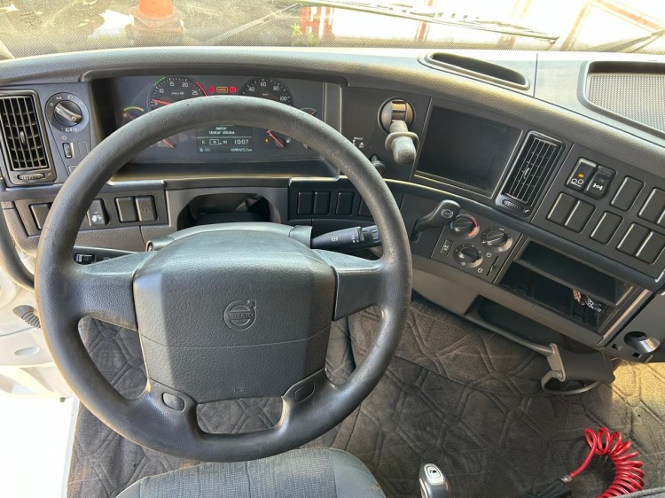 Volvo FH460 6x2 Globetrotter 2014