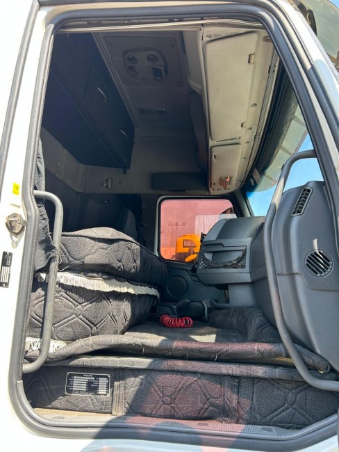 Volvo FH460 6x2 Globetrotter 2014