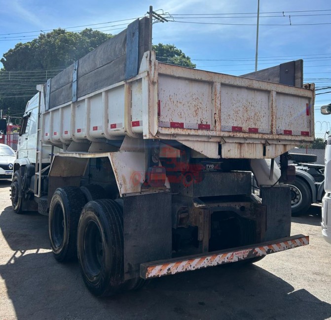 VW Titan 18-310 6x2 2003