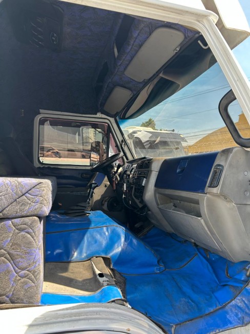 VW Titan 18-310 6x2 2003