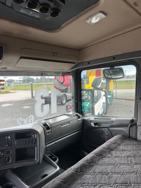 Scania R440 6x2 2013