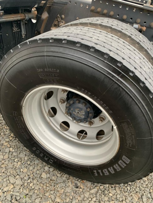 Volvo FM370 4x2 Globetrotter 2011