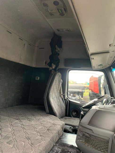 Volvo FM370 4x2 Globetrotter 2011