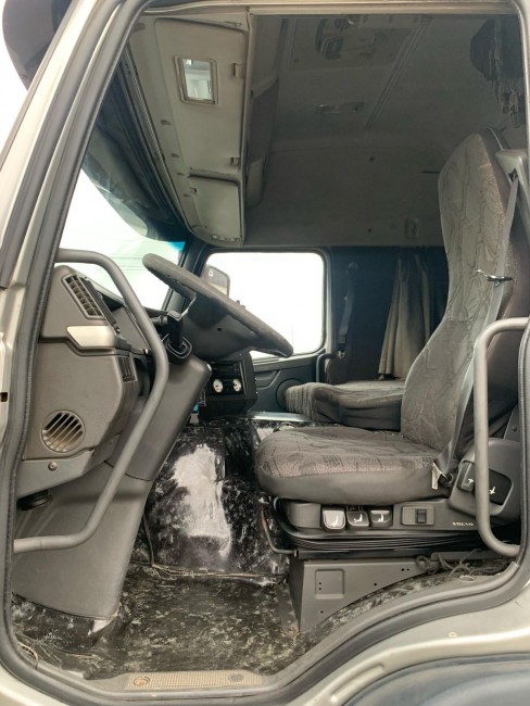 Volvo FM370 4x2 Globetrotter 2011