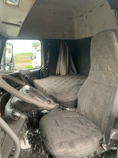 Volvo FM370 4x2 Globetrotter 2011