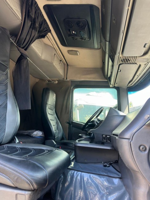 Scania 124 360 4x2 2001 Millenium  